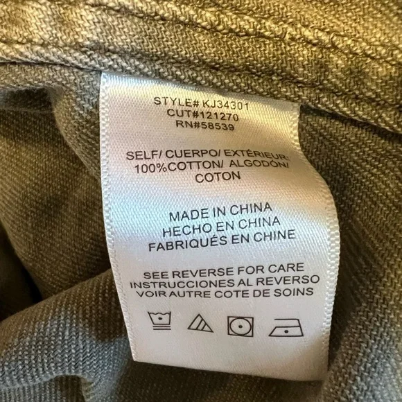 Kut from the Kloth Camo Distressed Studded Jacket Size Large - Picture 5 of 6